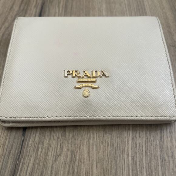 PRADA SAFFIANO METAL CERA 1M0204 Vertical Card Holder Ivory Gold Hardware GUC - Picture 2 of 11